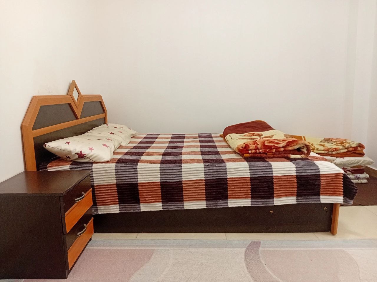 یک خوابه افرای گیسوم