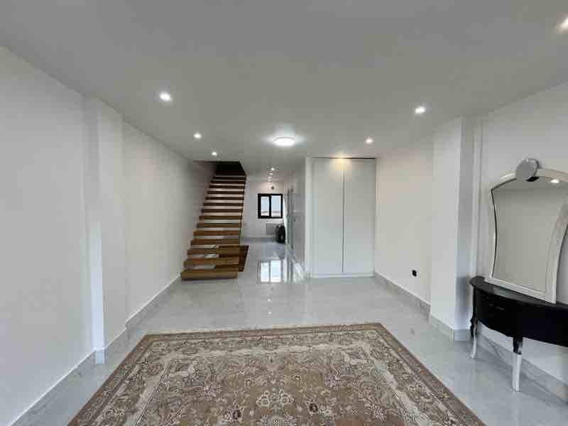 ویلا یک خوابه جنگلی تریپلکس استخردار آسمان