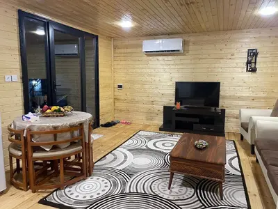 کلبه دوخوابه پرتقالی