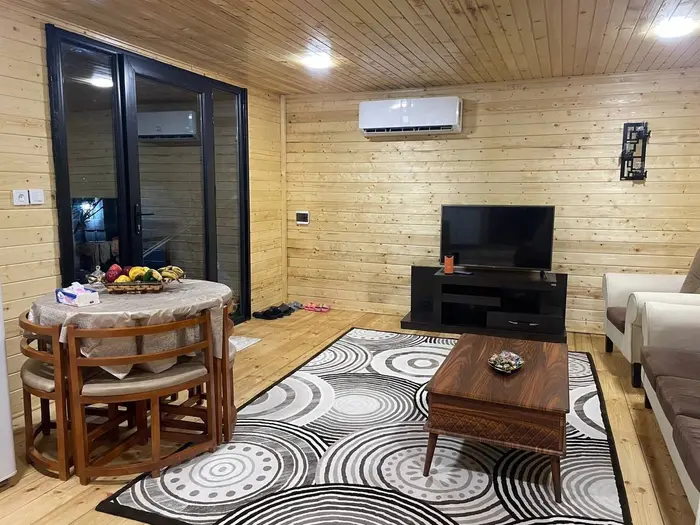 کلبه دوخوابه پرتقالی