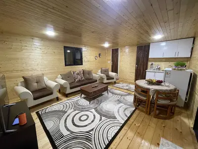 کلبه دوخوابه پرتقالی