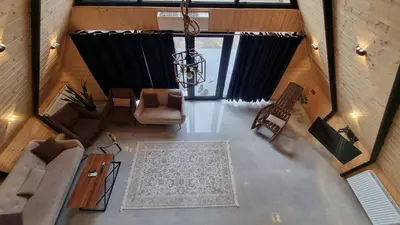 کلبه یک خوابه سوئیسی جکوزی دار هانا