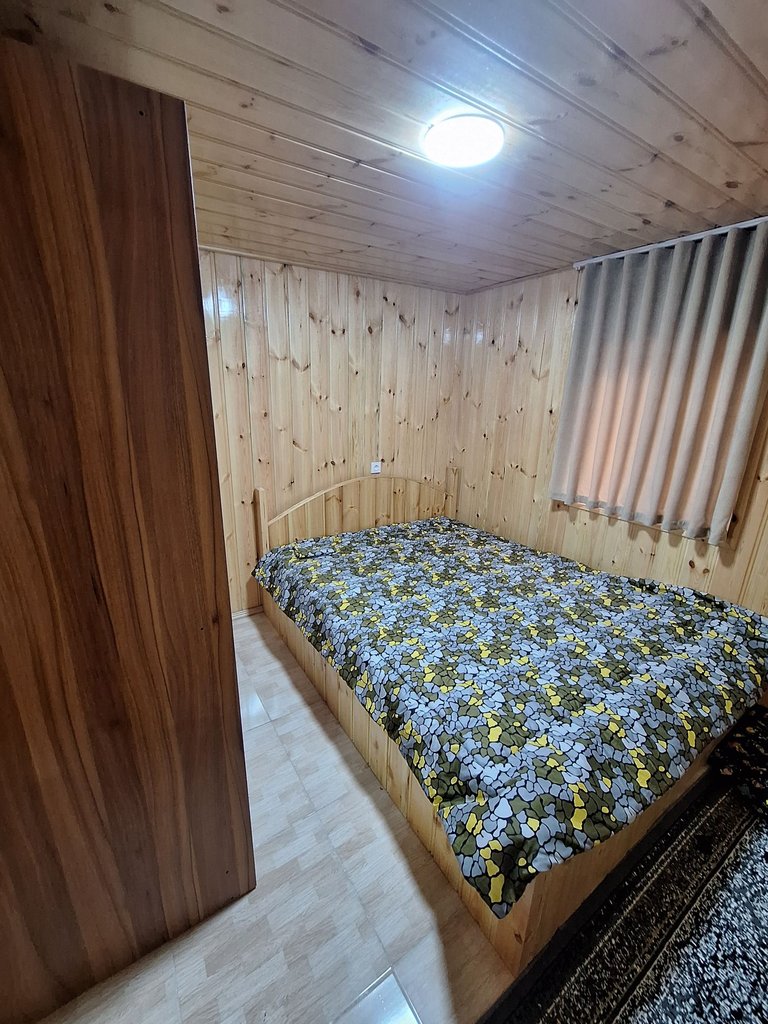 کلبه دوخوابه لاکه تاشون