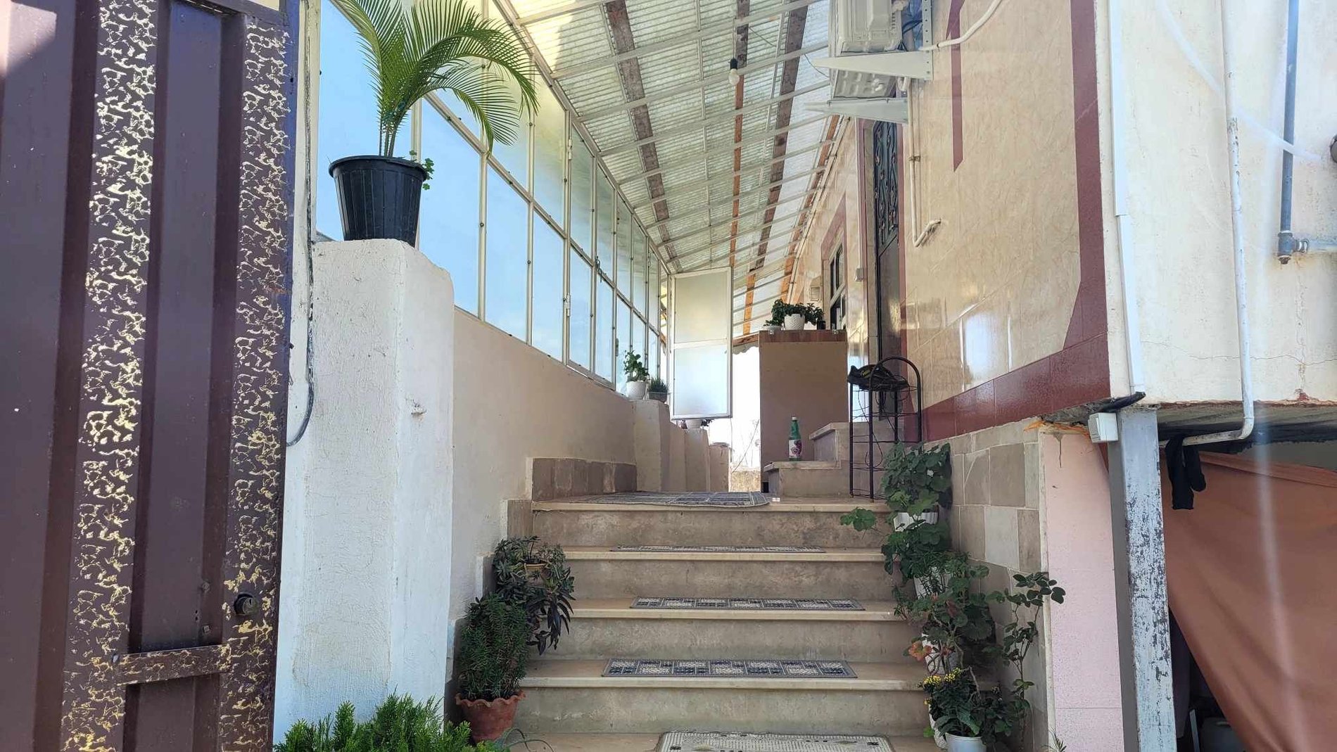 سوئیت یک خوابه شــقایق 6