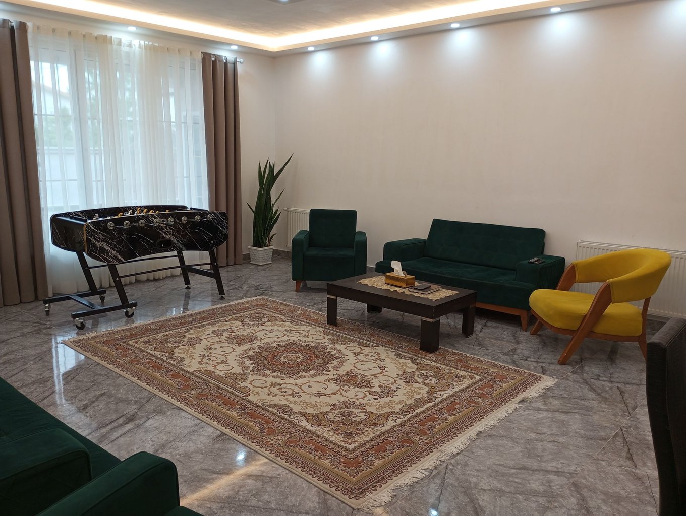 ویلا دوخوابه استخردار آبگرم احمدزاده