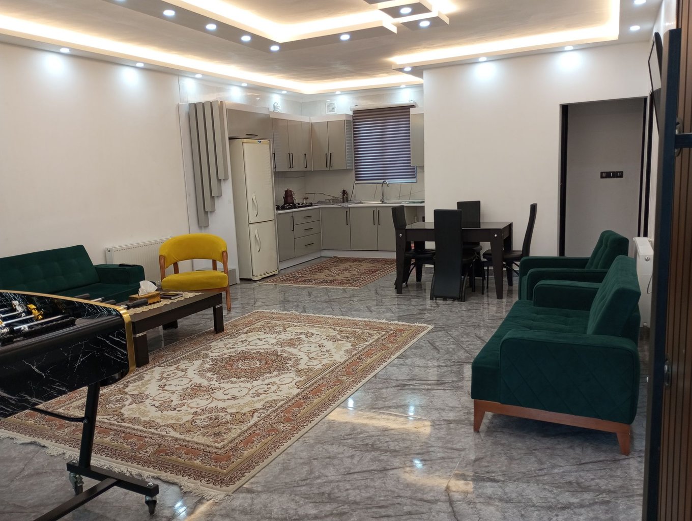 ویلا دوخوابه استخردار آبگرم احمدزاده