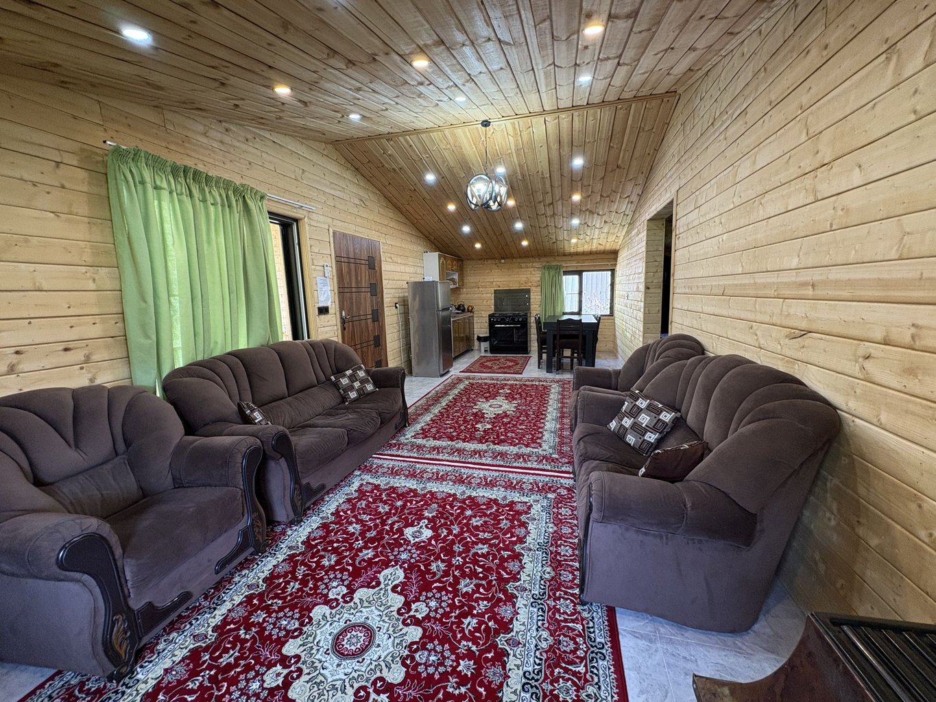 ویلا دوخوابه چوبی بابک