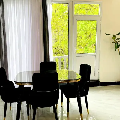 سوئیت دوخوابه جنگلی واران