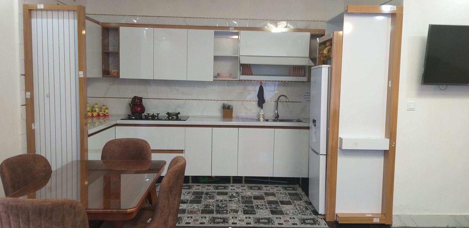 یکخوابه جنگلی واران