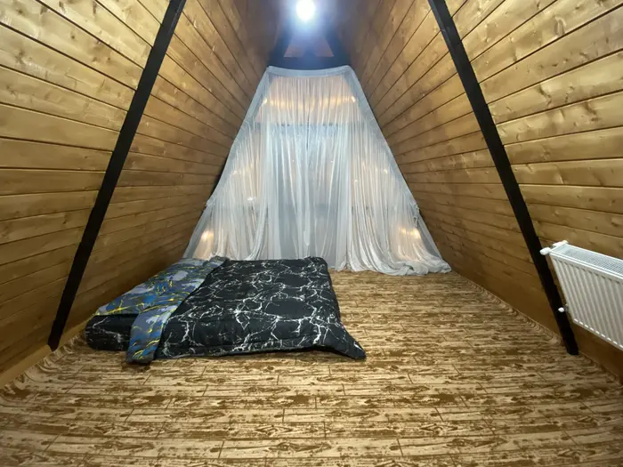 کلبه دوخوابه چوبی لیانا