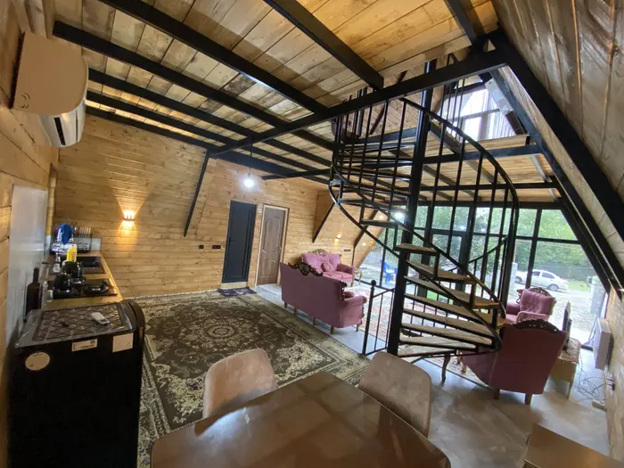 کلبه دوخوابه چوبی لیانا