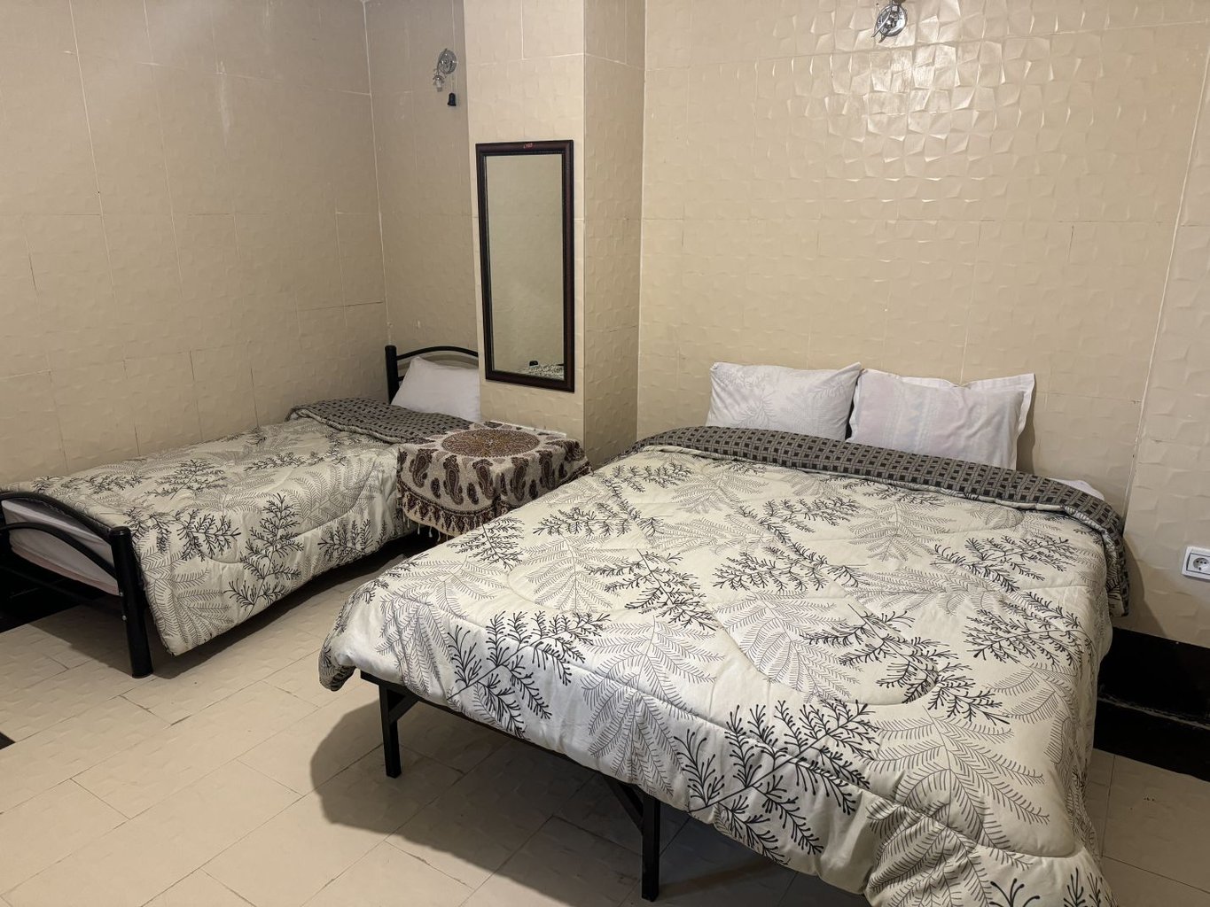 هاستل کوچ شیراز - واحد سه تخته 204