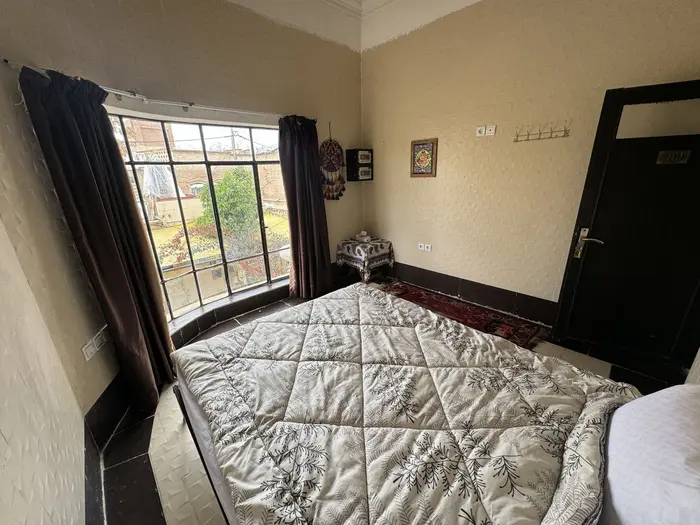 هاستل کوچ شیراز - واحد دابل ۲۰۹