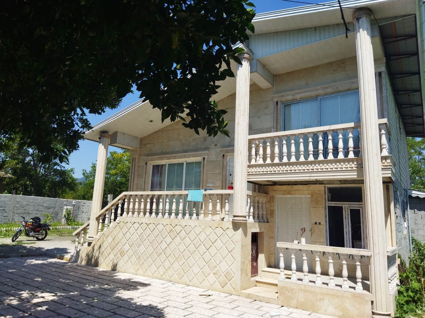 ویلا دوخوابه بالاخانی