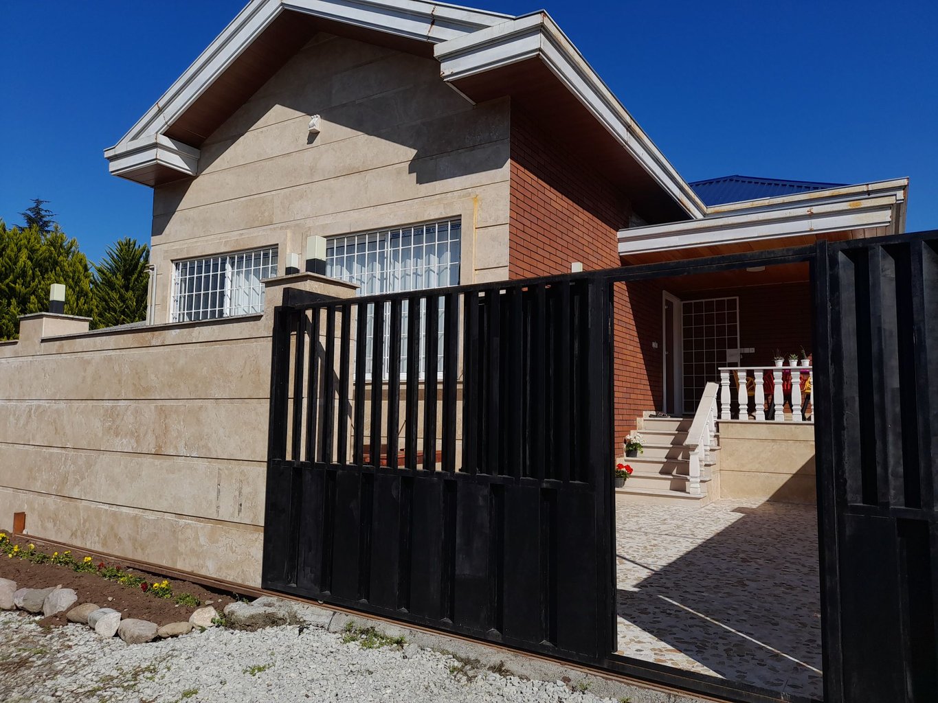 ویلا دوخوابه ماه و پری