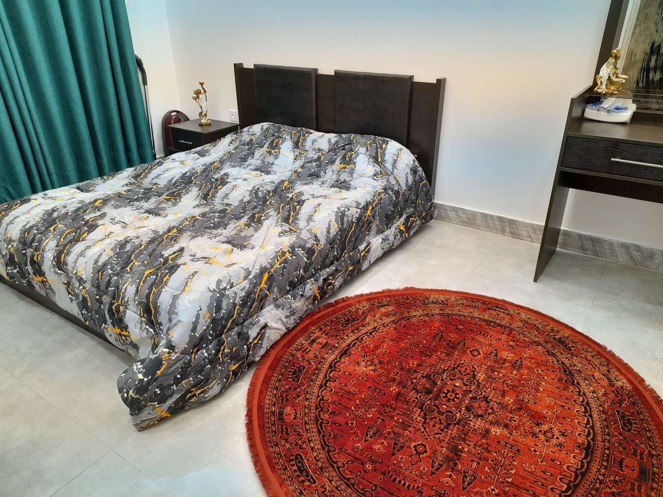 دوخوابه ماه و پری