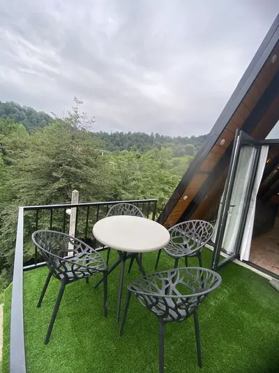 کلبه دوخوابه شب های سوئیس