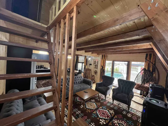 کلبه دوخوابه سوئیسی استخردار آبگرم بونده - انتخاب عنوان تصویر