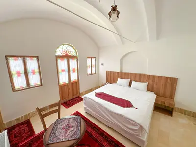 بومگردی عمارت ایرانی - واحد گلابتون