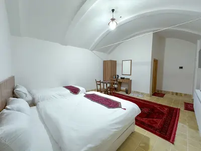 بومگردی عمارت ایرانی - واحد سلطان امیر احمد