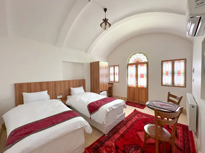 بوم گردی عمارت ایرانی - واحد سهراب سپهری