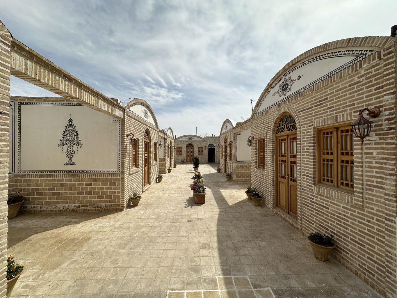 بومگردی عمارت ایرانی - واحد ترنج