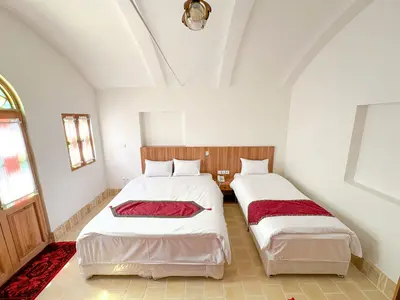 بومگردی عمارت ایرانی - واحد سپیده کاشانی