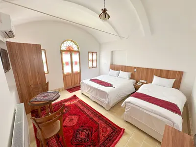 بومگردی عمارت ایرانی - واحد ترنج