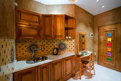 اقامتگاه سنتی آبمیرزا - واحد دوتخته وی ای پی