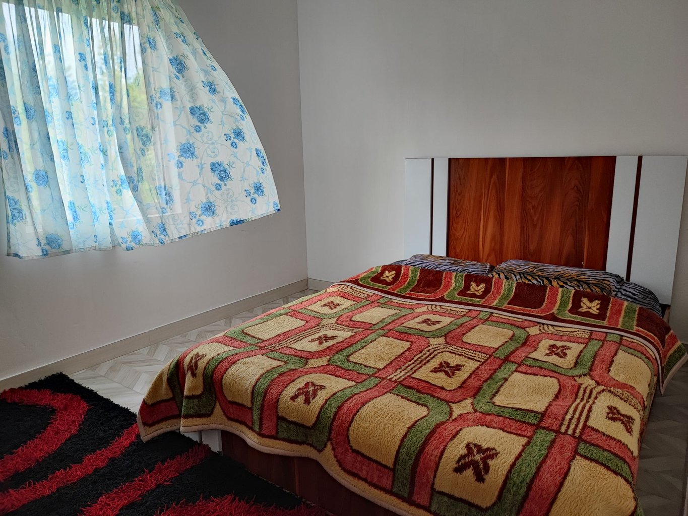 دوخوابه باغ هوشیار