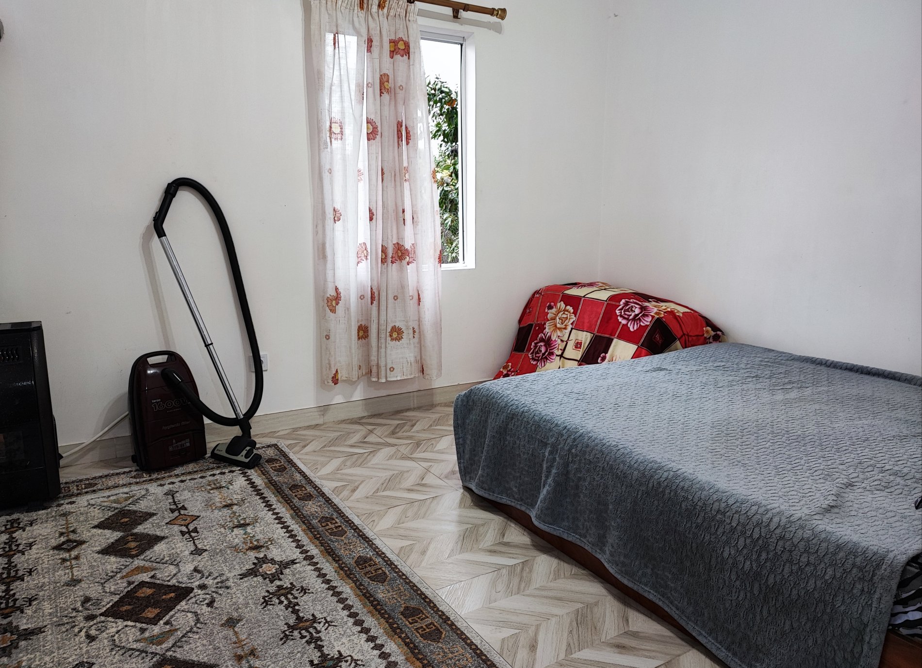 ویلا یک خوابه باغ هوشیار