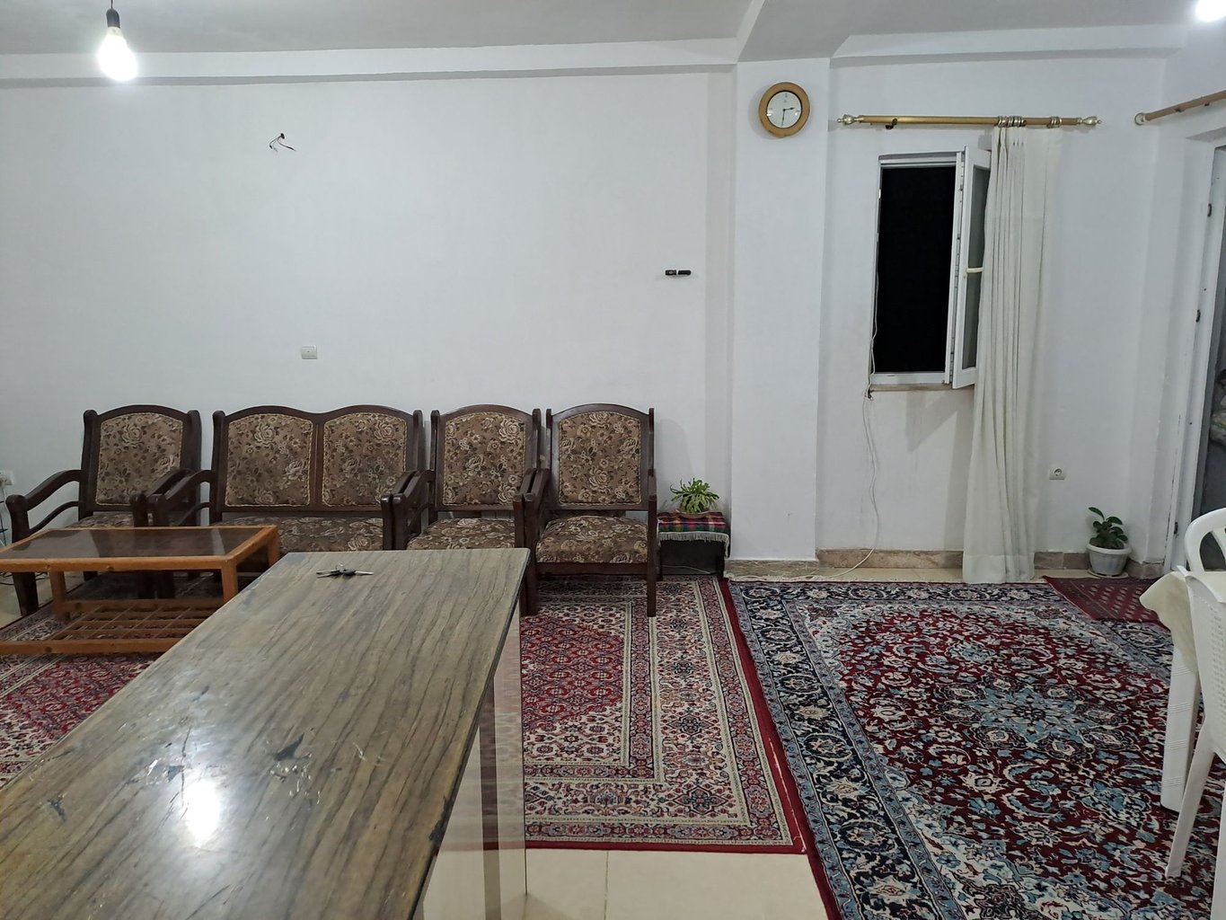 آپارتمان دوخوابه حسین نژاد 1