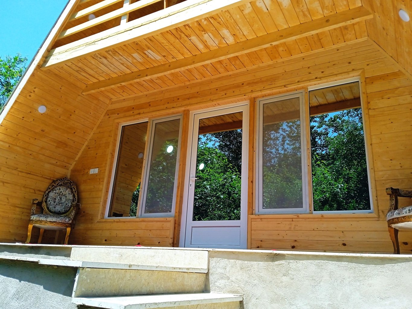 یک خوابه سوئیسی روجا