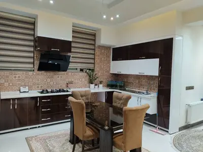 آپارتمان یک خوابه ابرند