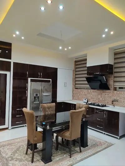 آپارتمان یک خوابه ابرند