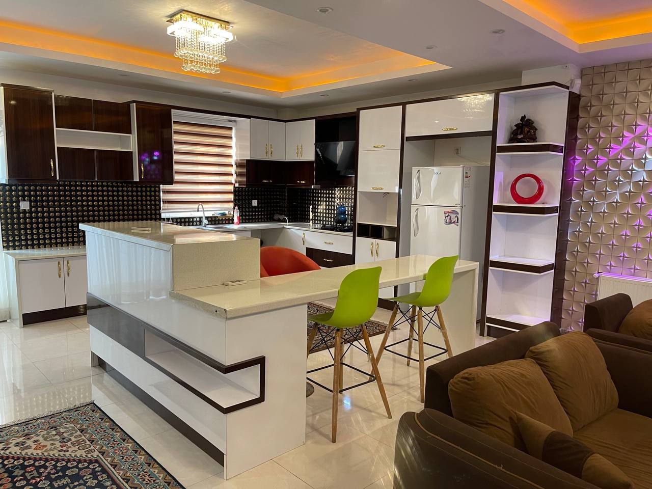 ویلا سه خوابه استخردار برند یاس - آشپزخانه 