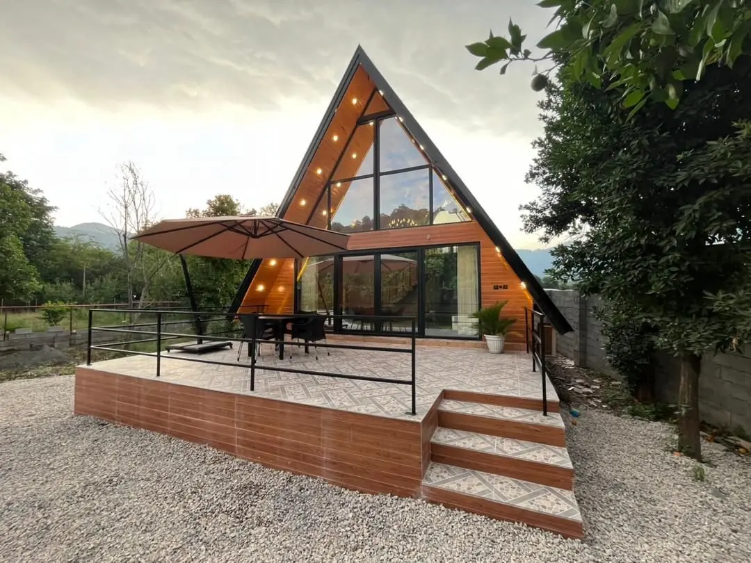 کلبه دوخوابه سوئیسی آلپ