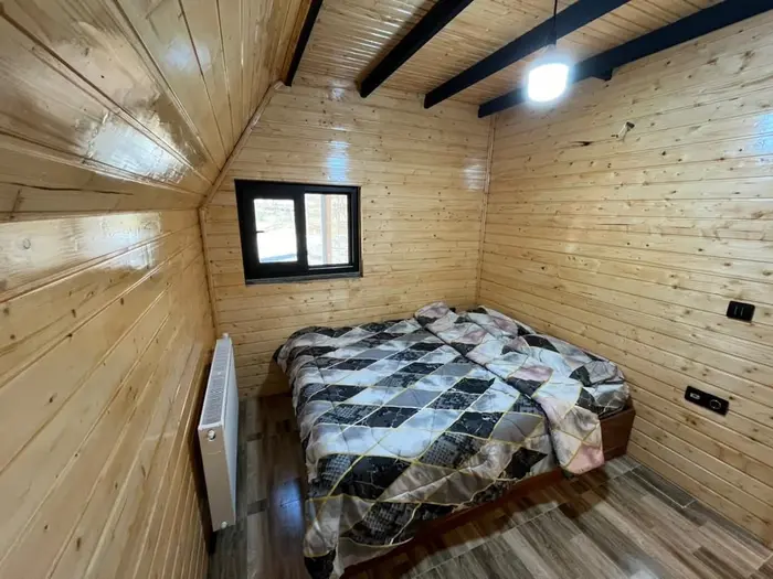 کلبه دوخوابه سوئیسی آلپ