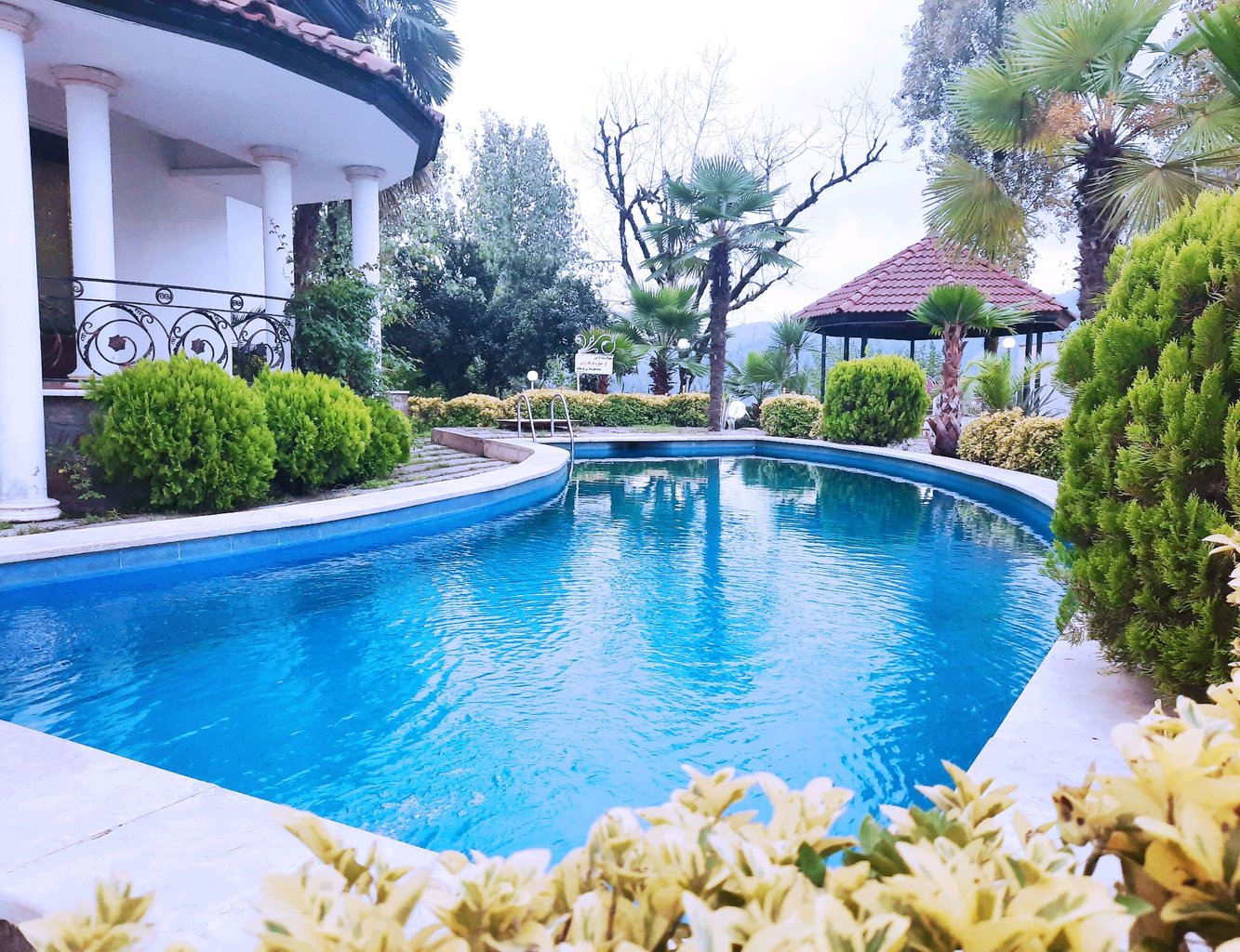 چهارخوابه استخردار لوتوس یک