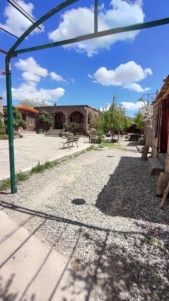 کرد - واحد خوش نشین