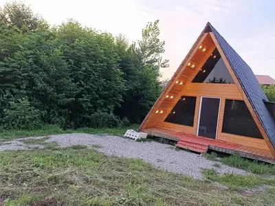 کلبه دوخوابه سوئیسی ملورین