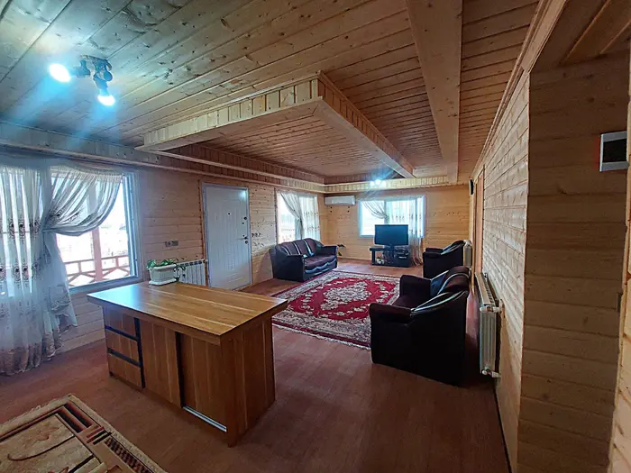 کلبه دوخوابه روستایی چوبی مریم - پذیرایی