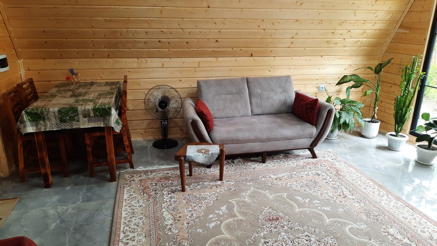 یک خوابه سوئیسی دولتی