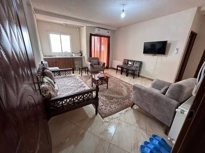 آپارتمان یک خوابه ساحلی نوید ۱۳ - نمای ورودی