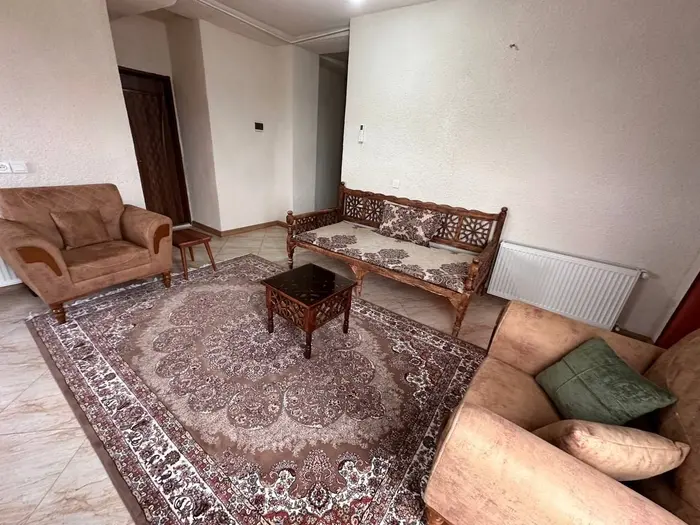 آپارتمان یک خوابه نوید ۱۵ - نشیمن با نمای دیگر