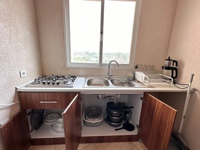 آپارتمان یک خوابه ساحلی نوید ۱۳ - تجهیزات آشپزخانه