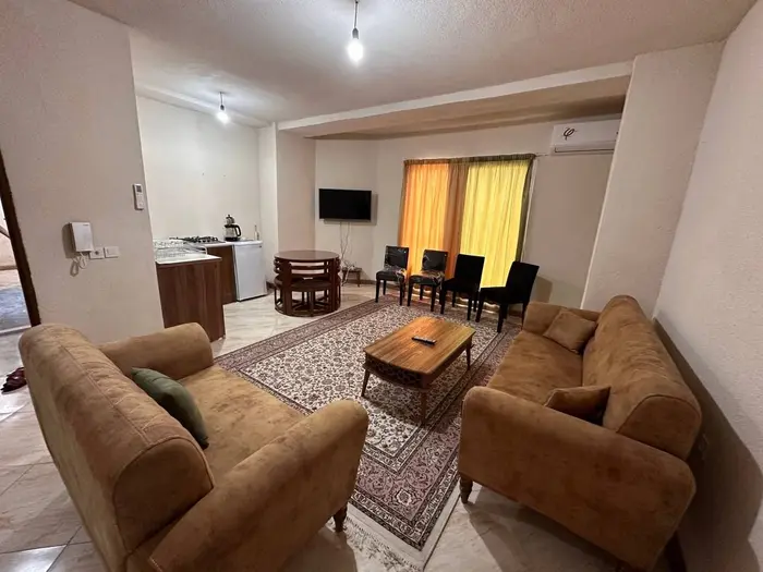 دوخوابه ساحلی نوید 4 - نشیمن و آشپزخانه