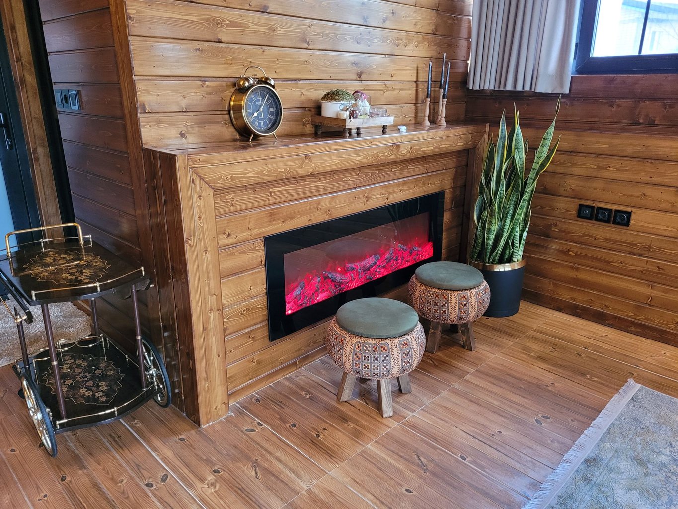 کلبه دوخوابه سوئیس هوم