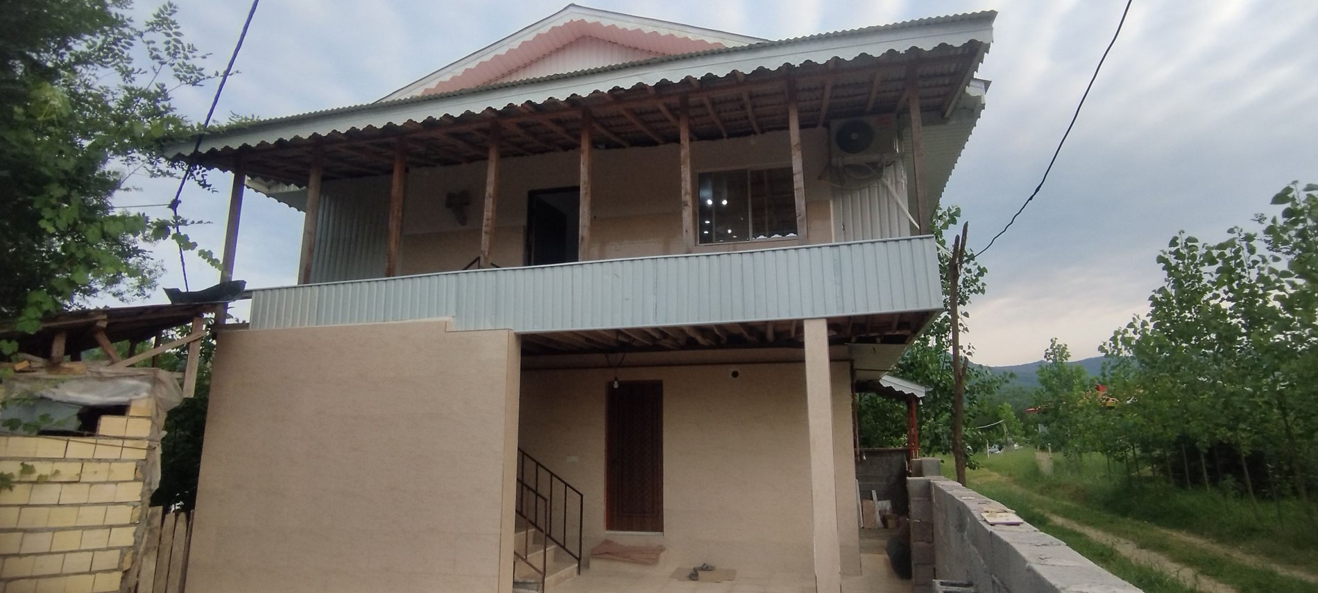 ویلا دوخوابه جنگلی کچا 1