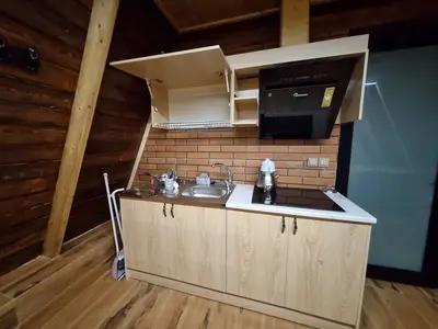 کلبه یک خوابه چوبی سوئیسی کاسپین ۲